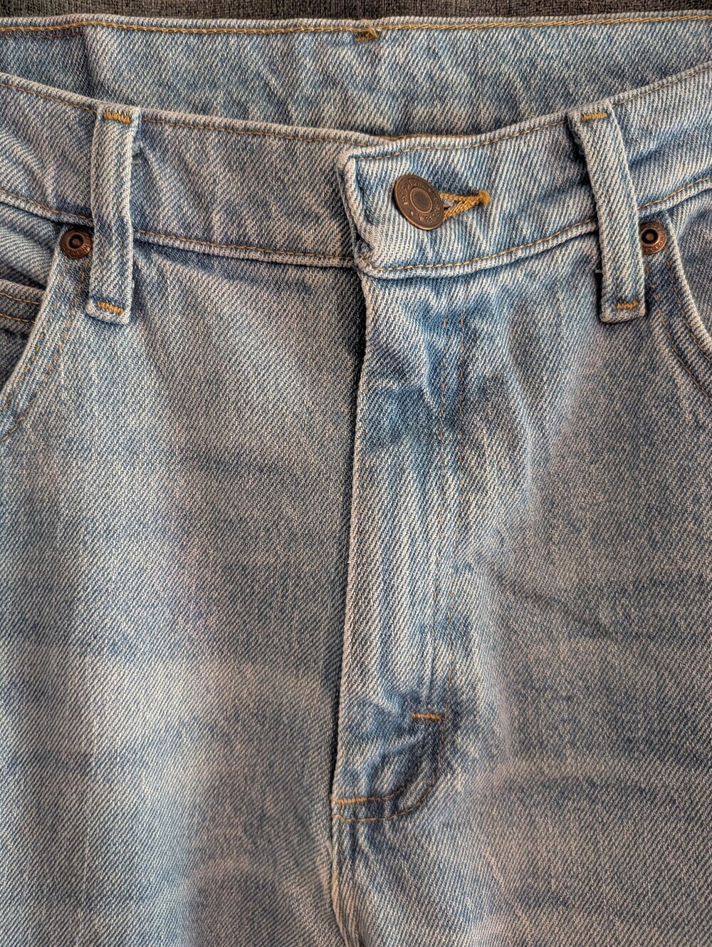 Men's Wrangler Jeans Size 31x30 - Picture 2 of 5